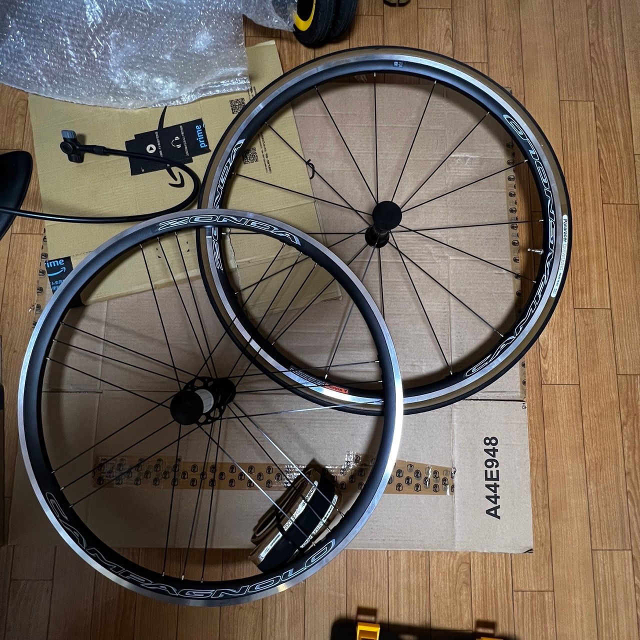 Replaced wheels and tires on a road bike (Trek 1.2 2014)